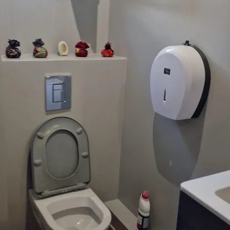 Apartamento 2p Plein Centre D'antibes, 500m Bord De